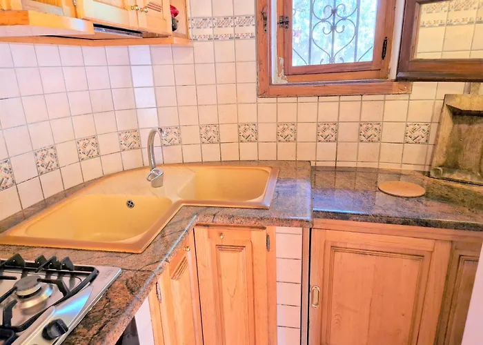 Dei Pirati, Sulla Di Campus Nyaraló Villasimius