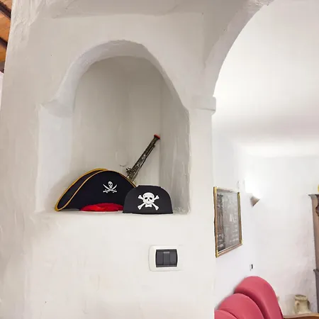 Dei Pirati, Sulla Di Campus