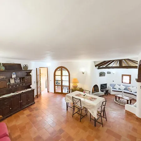 Dei Pirati, Sulla Di Campus Holiday home *